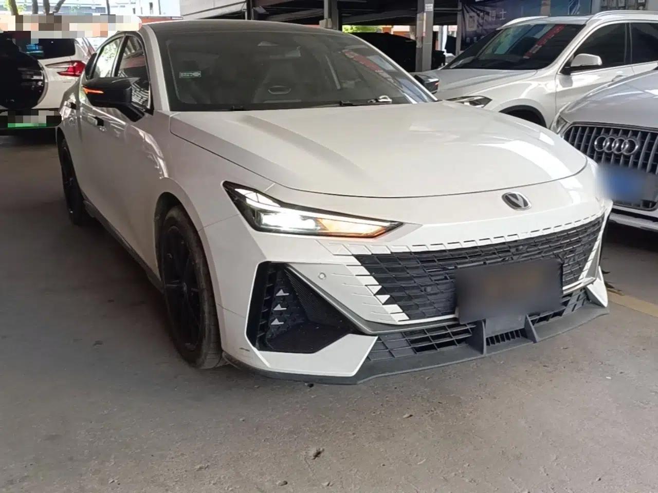 CHANGAN UNI-V 2023 1.5T Prestige Model — миниатюра 12