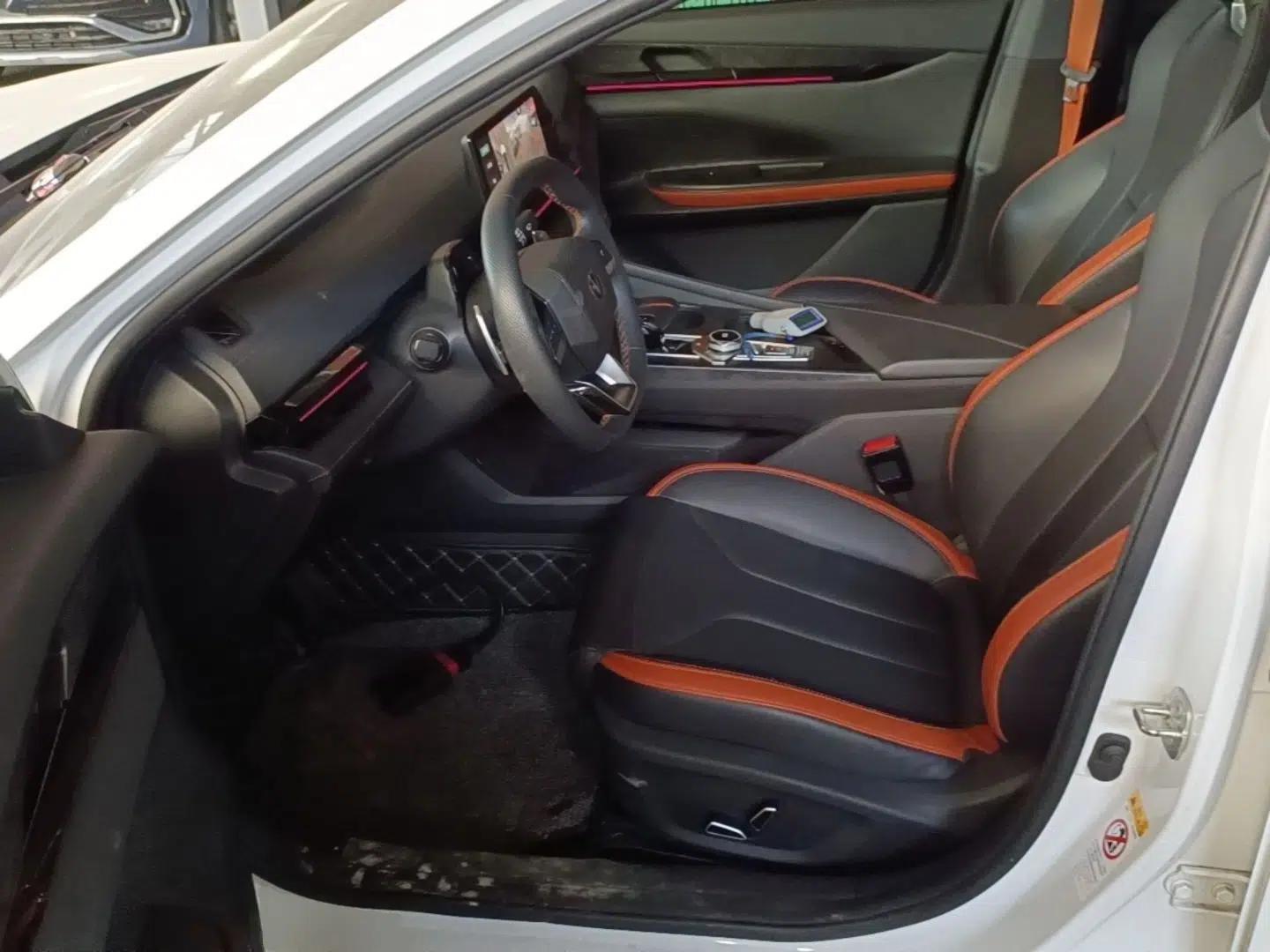 CHANGAN UNI-V 2023 1.5T Prestige Model — миниатюра 22