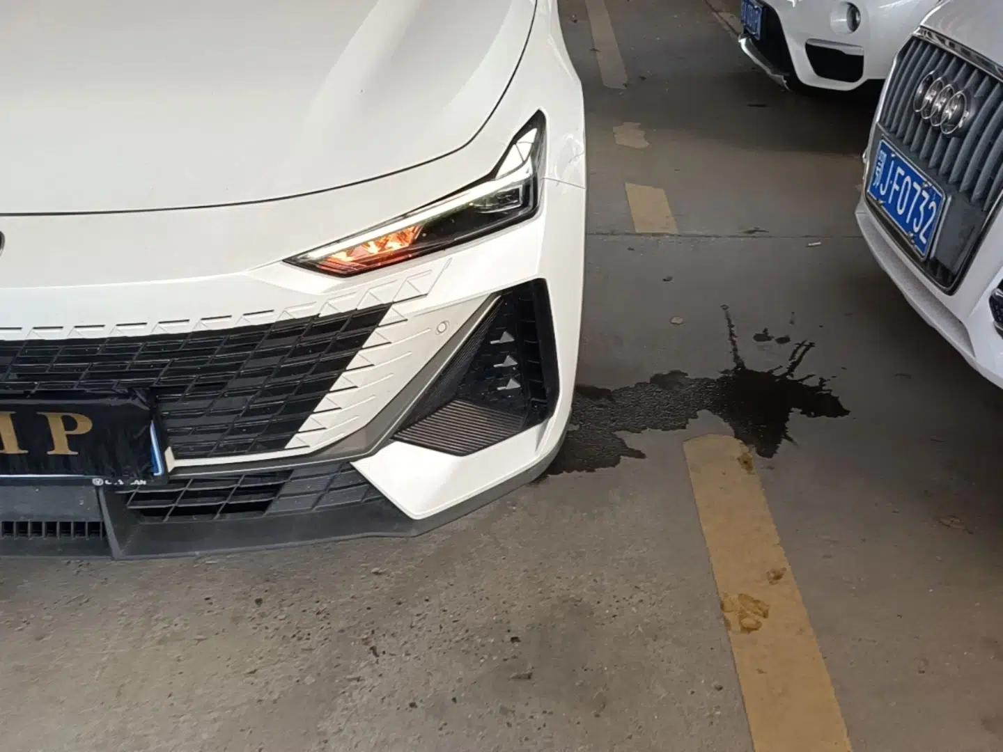 CHANGAN UNI-V 2023 1.5T Prestige Model — миниатюра 8