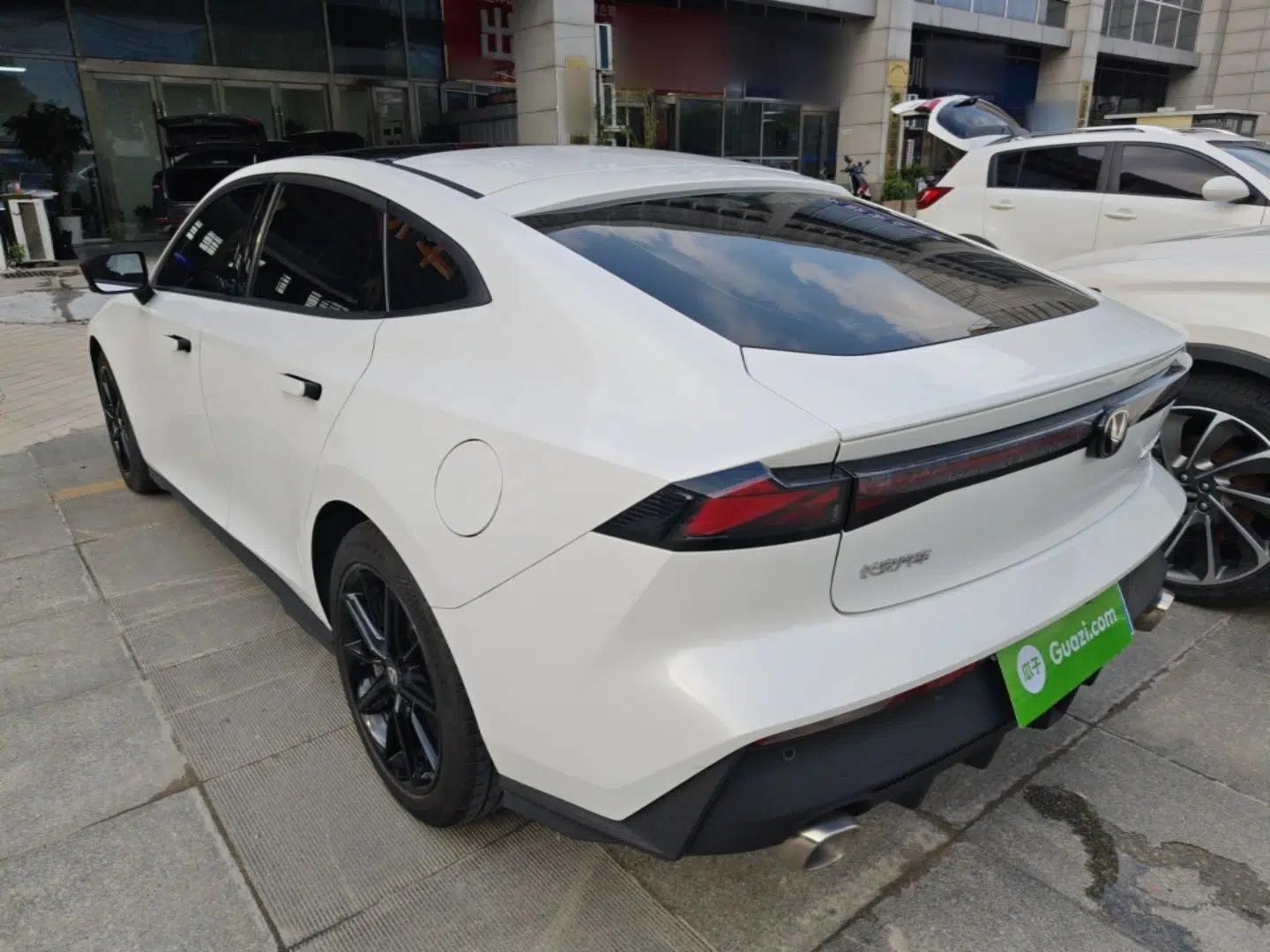 CHANGAN UNI-V 2022 1.5T Prestige Version — миниатюра 4
