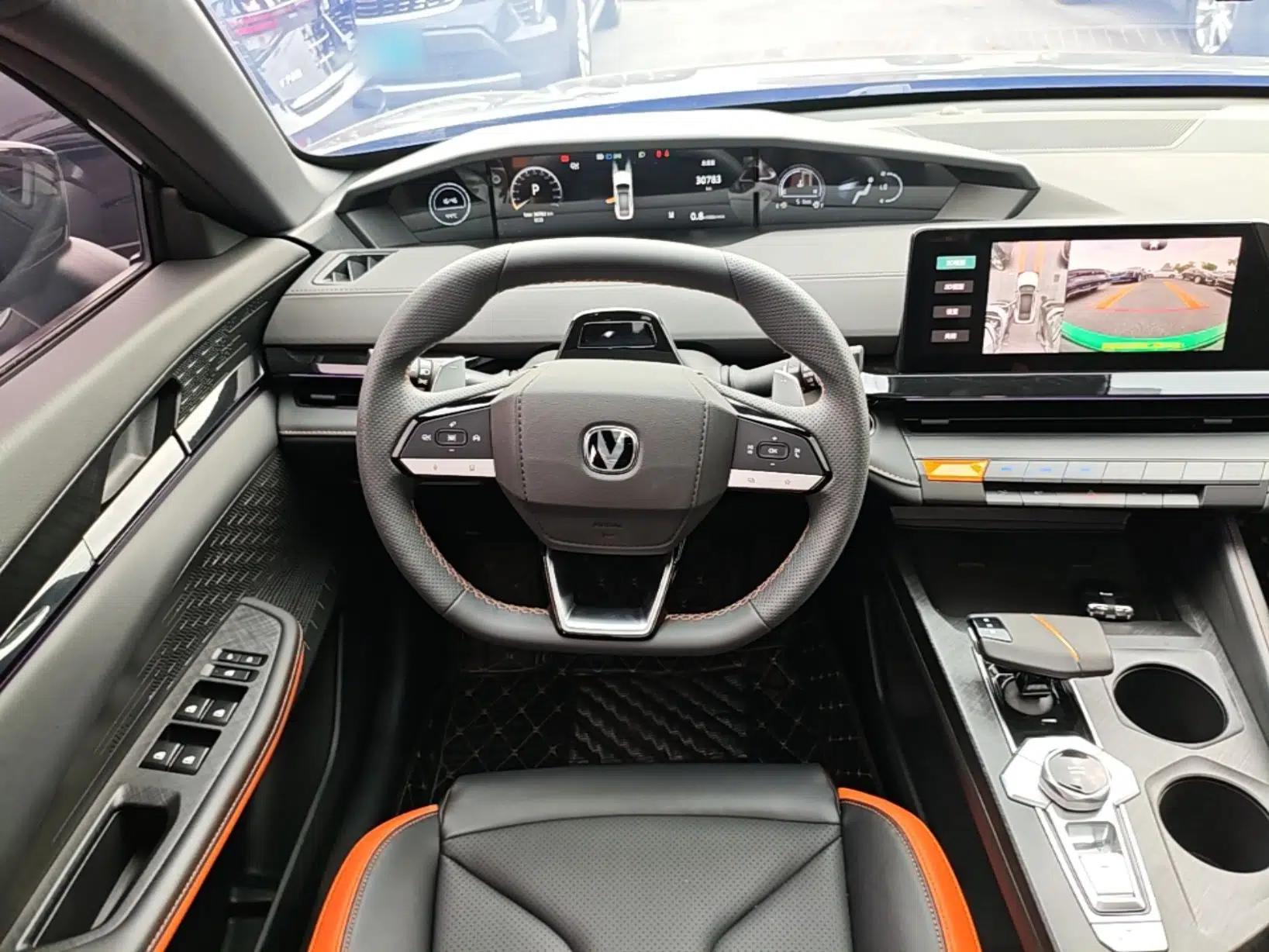 CHANGAN UNI-V 2023 1.5T Prestige Model — миниатюра 18