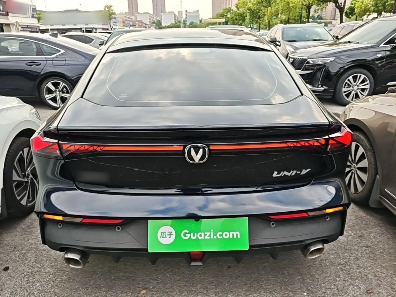 CHANGAN UNI-V 2023 1.5T Prestige Model — миниатюра 5