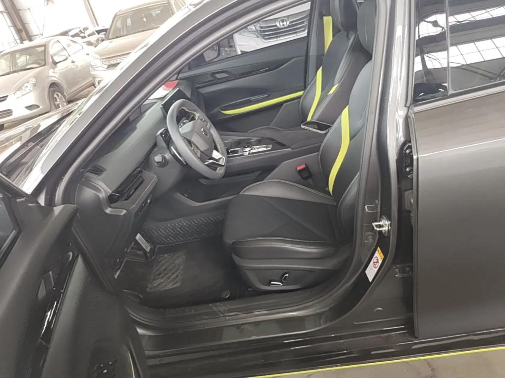 CHANGAN UNI-V 2022 1.5T Sport Edition — миниатюра 17