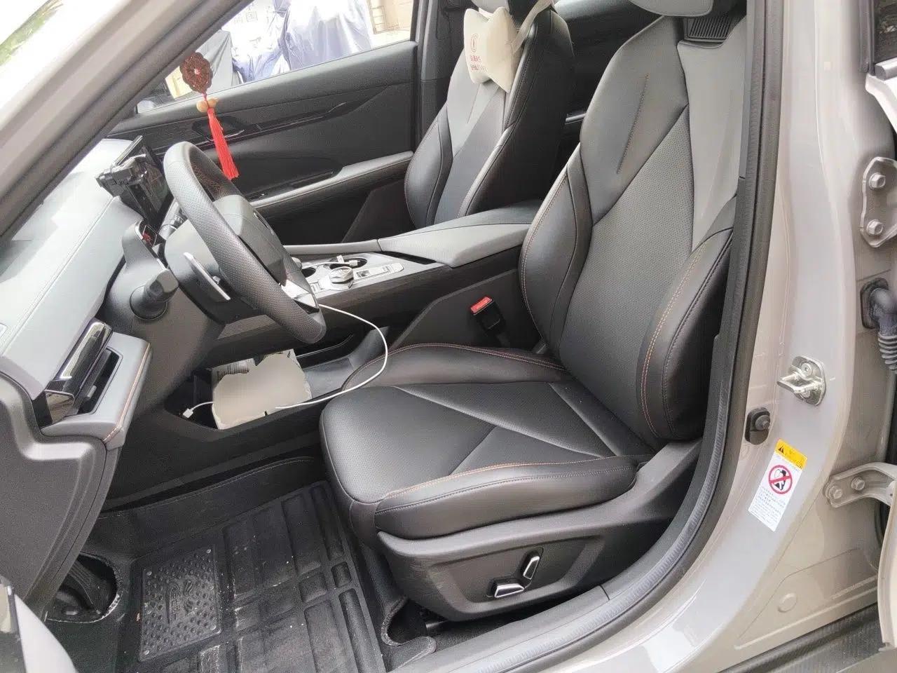 CHANGAN UNI-V 2022 1.5T Prestige Version — миниатюра 15