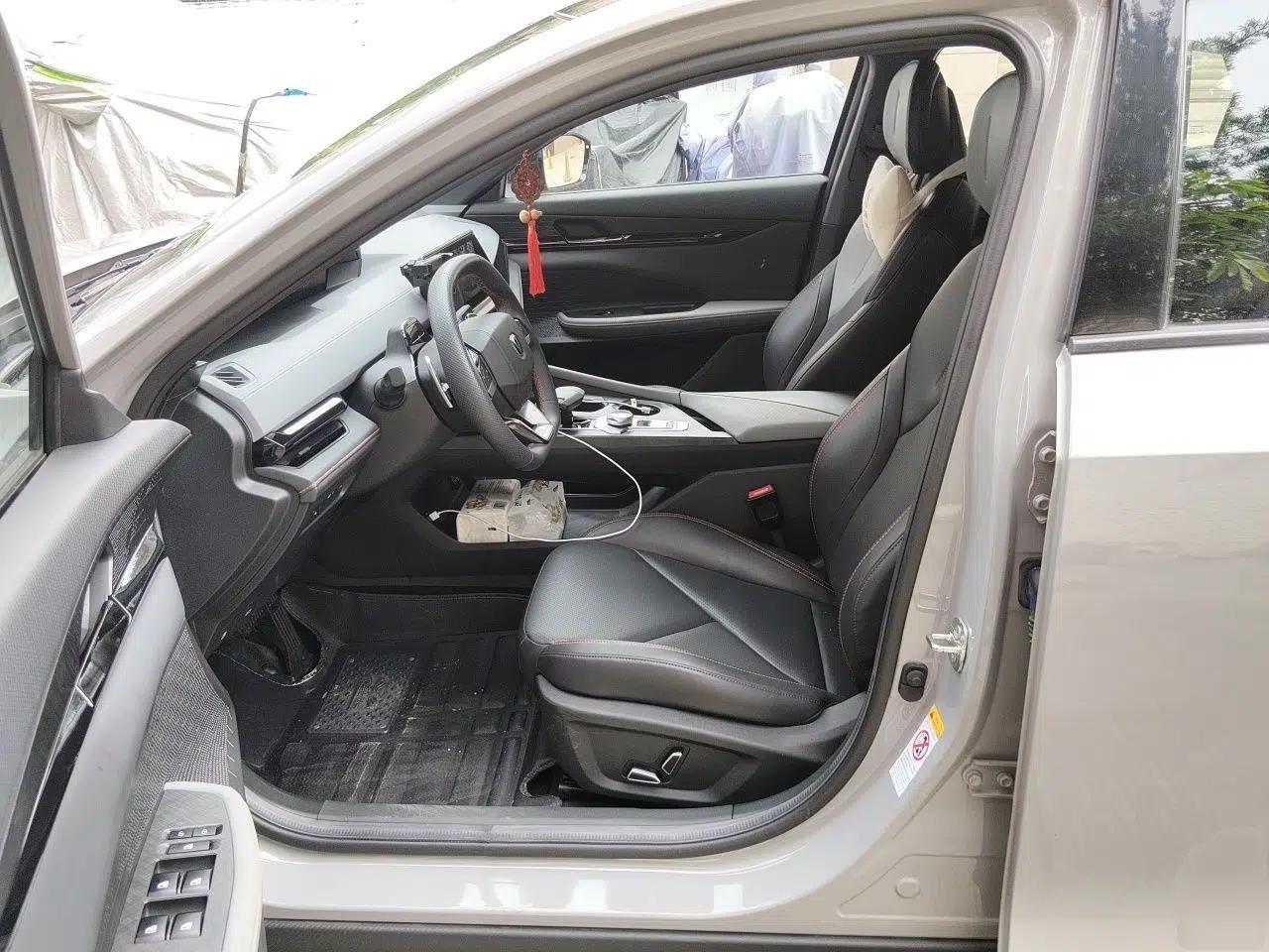 CHANGAN UNI-V 2022 1.5T Prestige Version — миниатюра 16