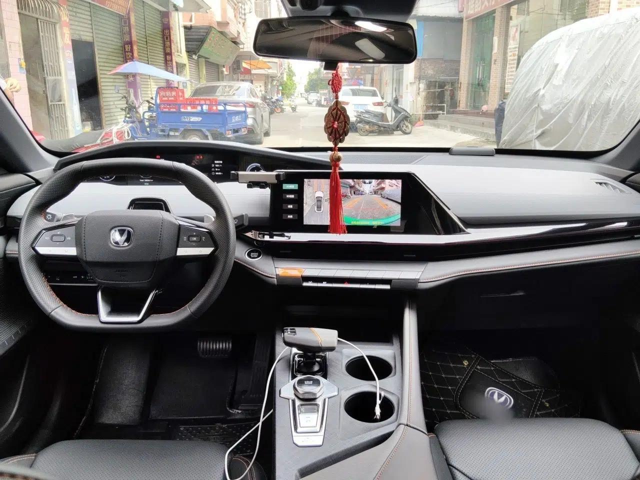 CHANGAN UNI-V 2022 1.5T Prestige Version — миниатюра 9