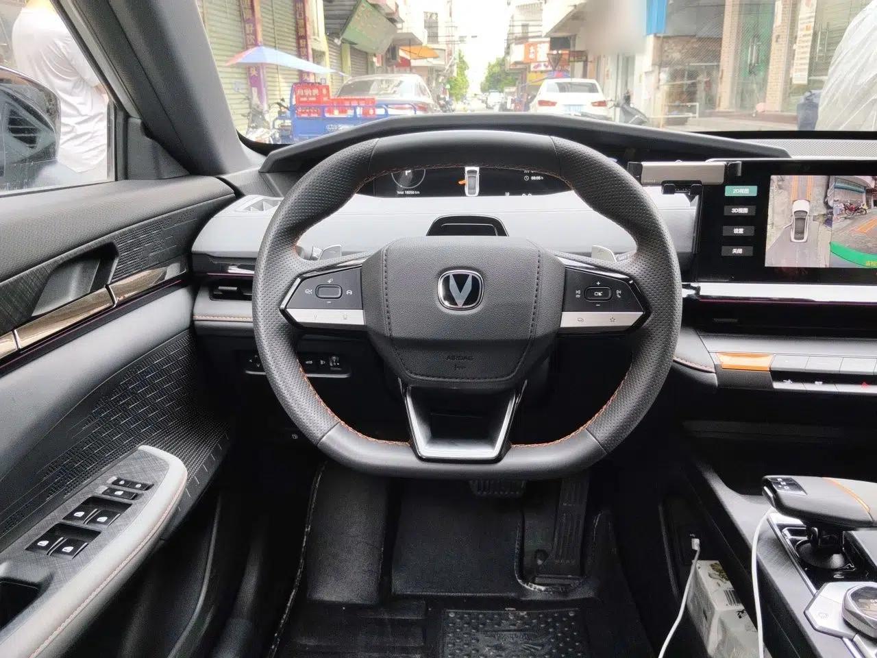 CHANGAN UNI-V 2022 1.5T Prestige Version — миниатюра 10