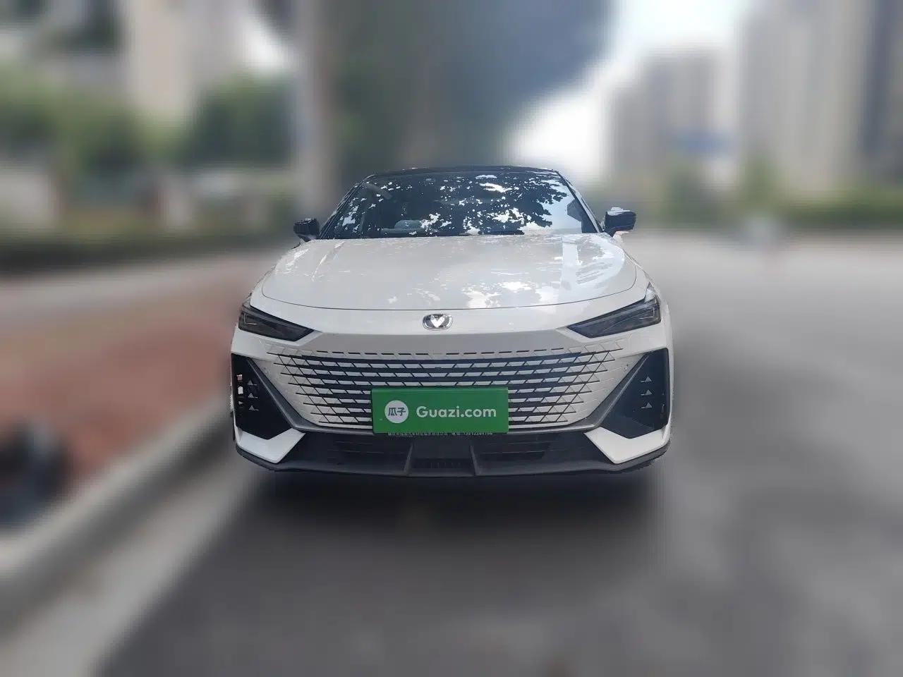 CHANGAN UNI-V 2022 1.5T Prestige Version — миниатюра 2