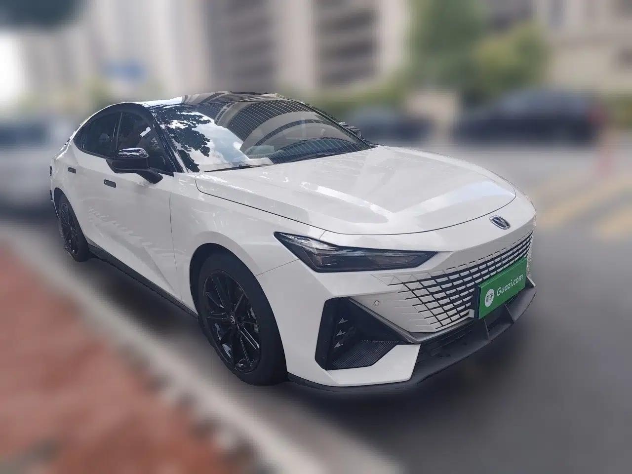 CHANGAN UNI-V 2022 1.5T Prestige Version — миниатюра 3