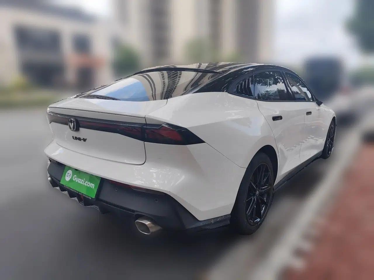 CHANGAN UNI-V 2022 1.5T Prestige Version — миниатюра 6