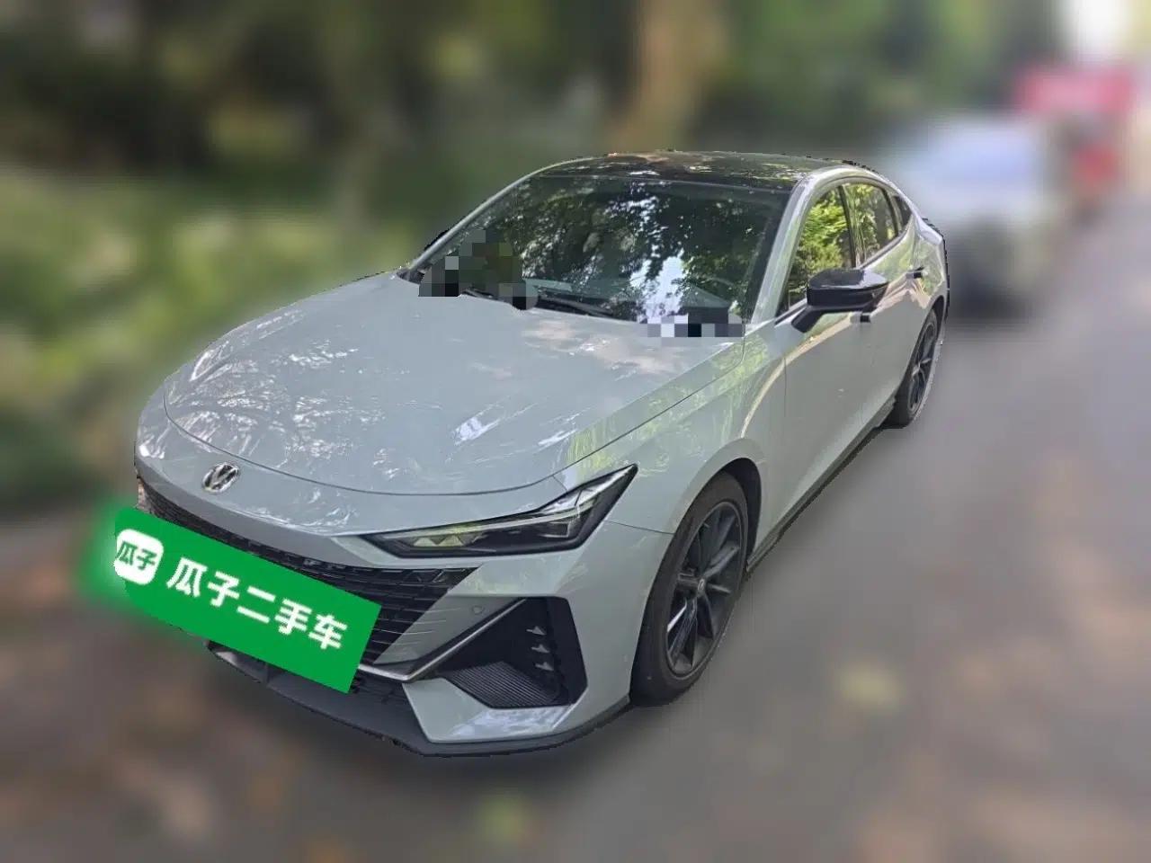 CHANGAN UNI-V 2022 1.5T Prestige Version — миниатюра 1