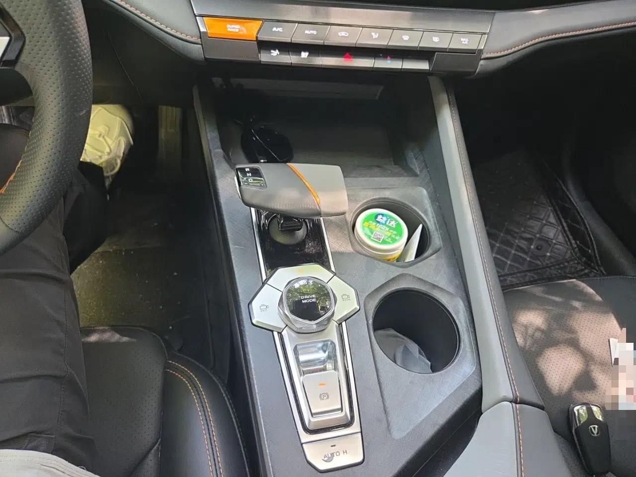 CHANGAN UNI-V 2022 1.5T Prestige Version — миниатюра 14