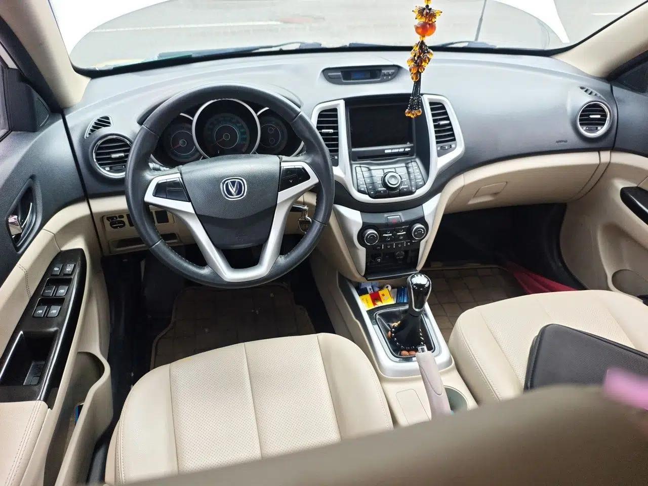 CHANGAN Eado 2014 1.6L Manual Luxury Model — миниатюра 9