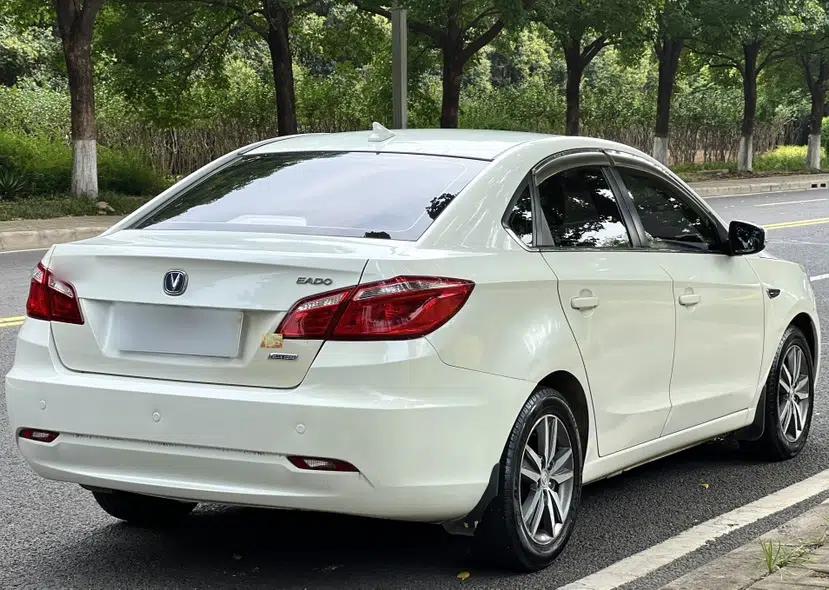 CHANGAN Eado 2015 1.6L Manual Luxury Model China V Standard — миниатюра 15