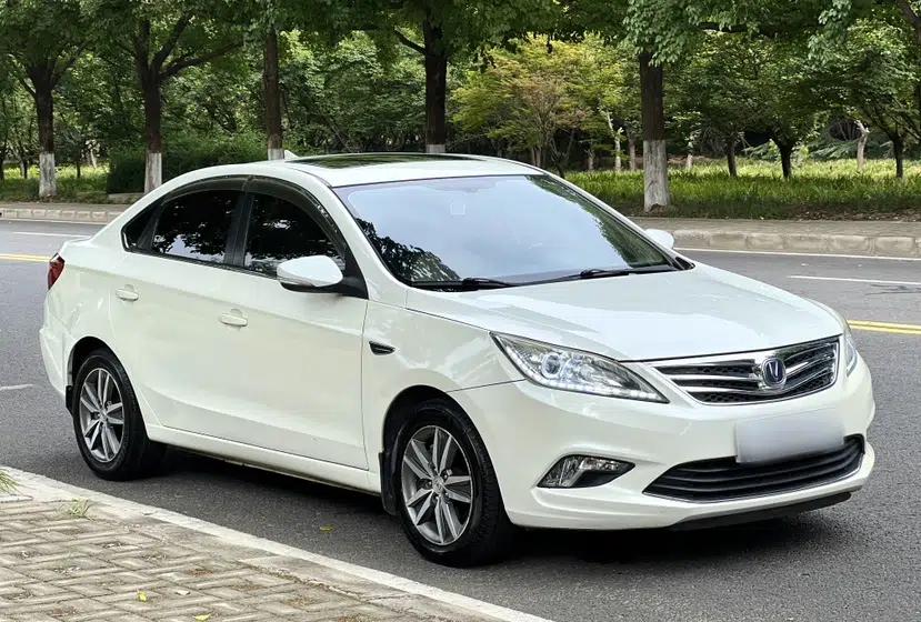 CHANGAN Eado 2015 1.6L Manual Luxury Model China V Standard — миниатюра 16