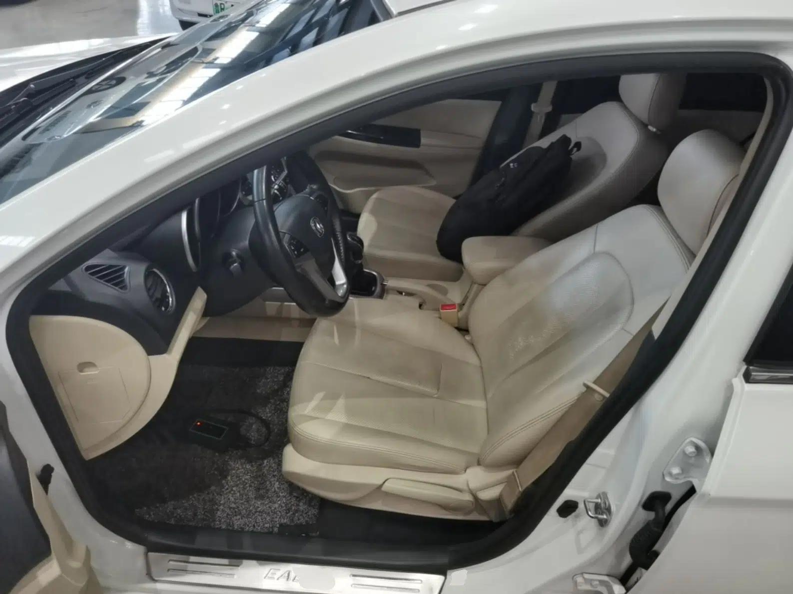 CHANGAN Eado 2015 1.6L Manual Luxury Model China V Standard — миниатюра 24