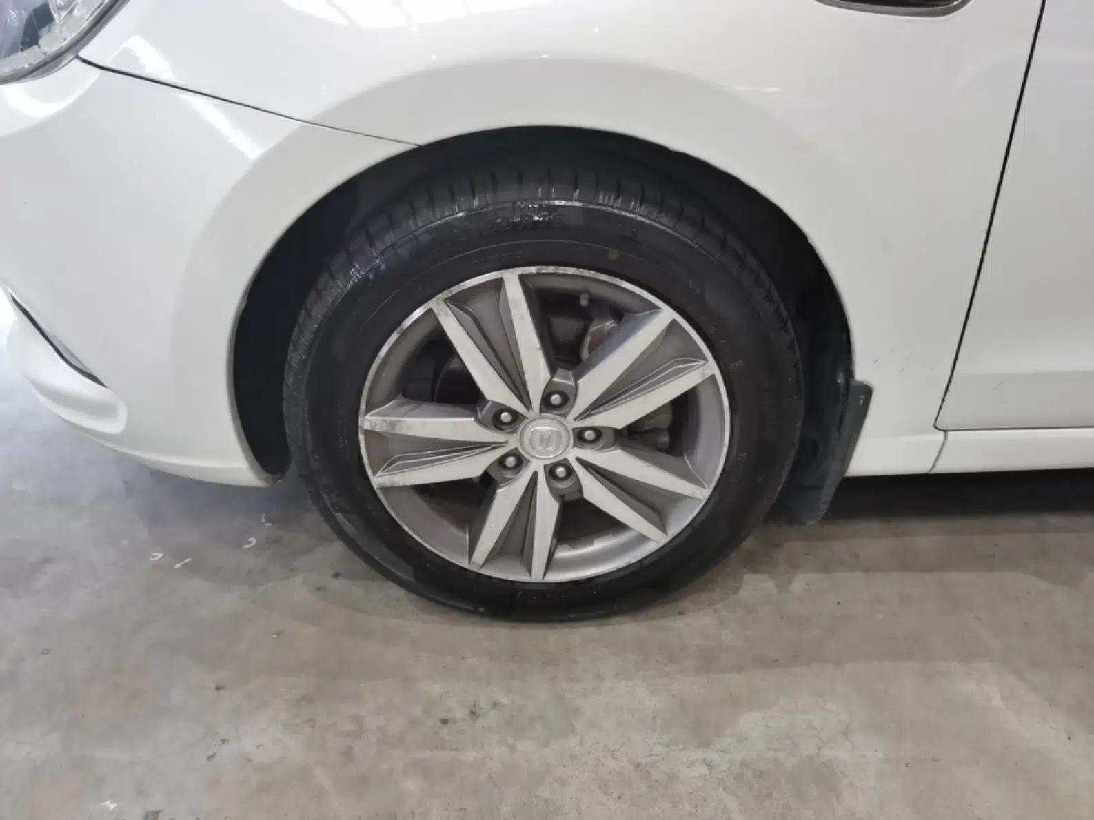 CHANGAN Eado 2015 1.6L Manual Luxury Model China V Standard — миниатюра 10