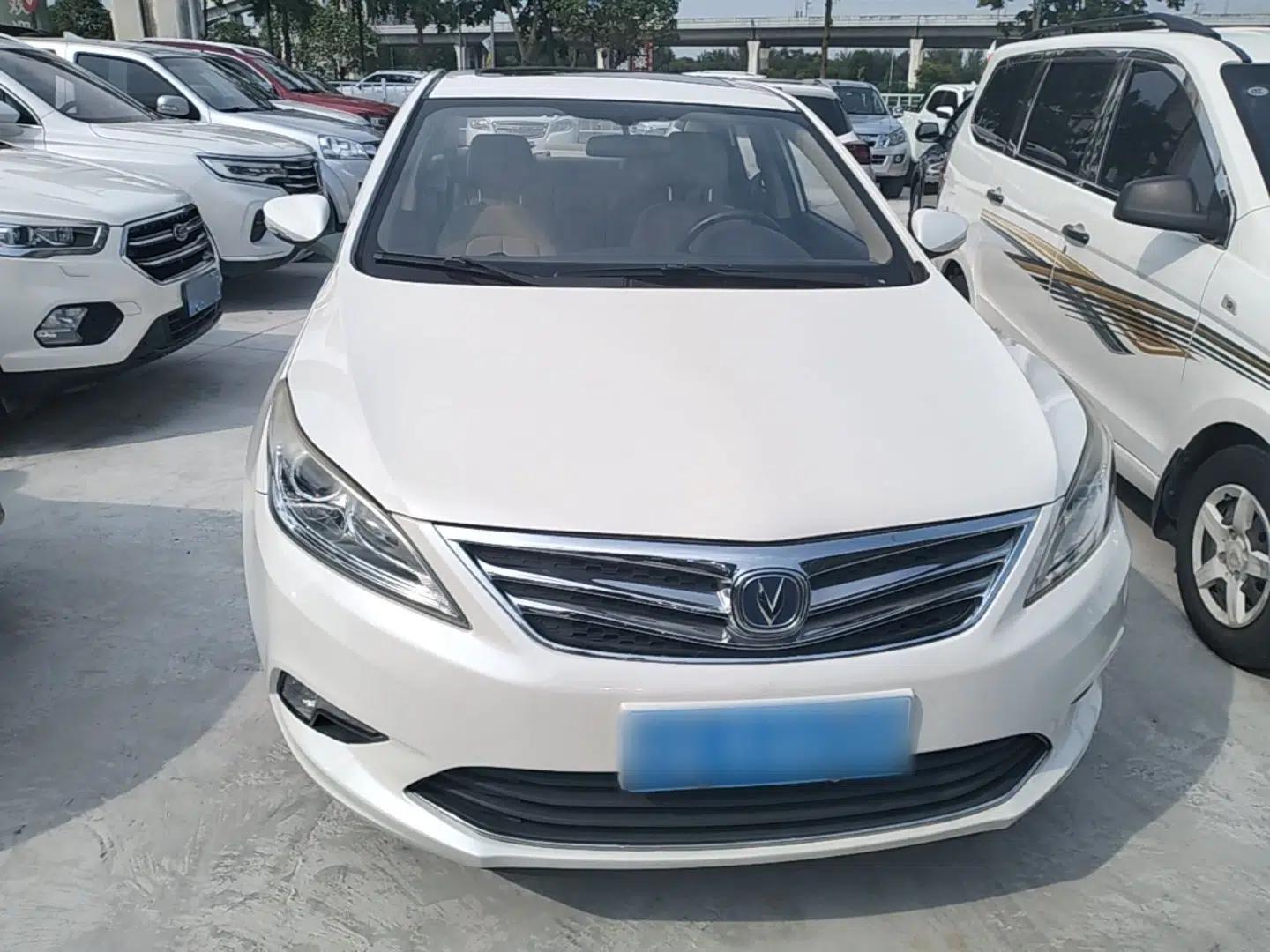 CHANGAN Eado 2014 1.6L Manual Luxury Model — миниатюра 2