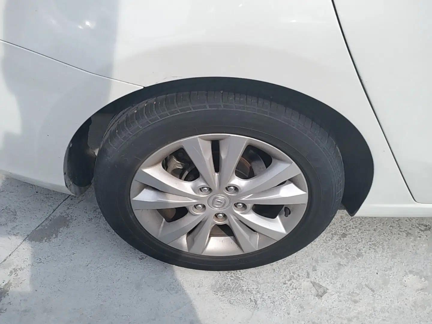 CHANGAN Eado 2014 1.6L Manual Luxury Model — миниатюра 11