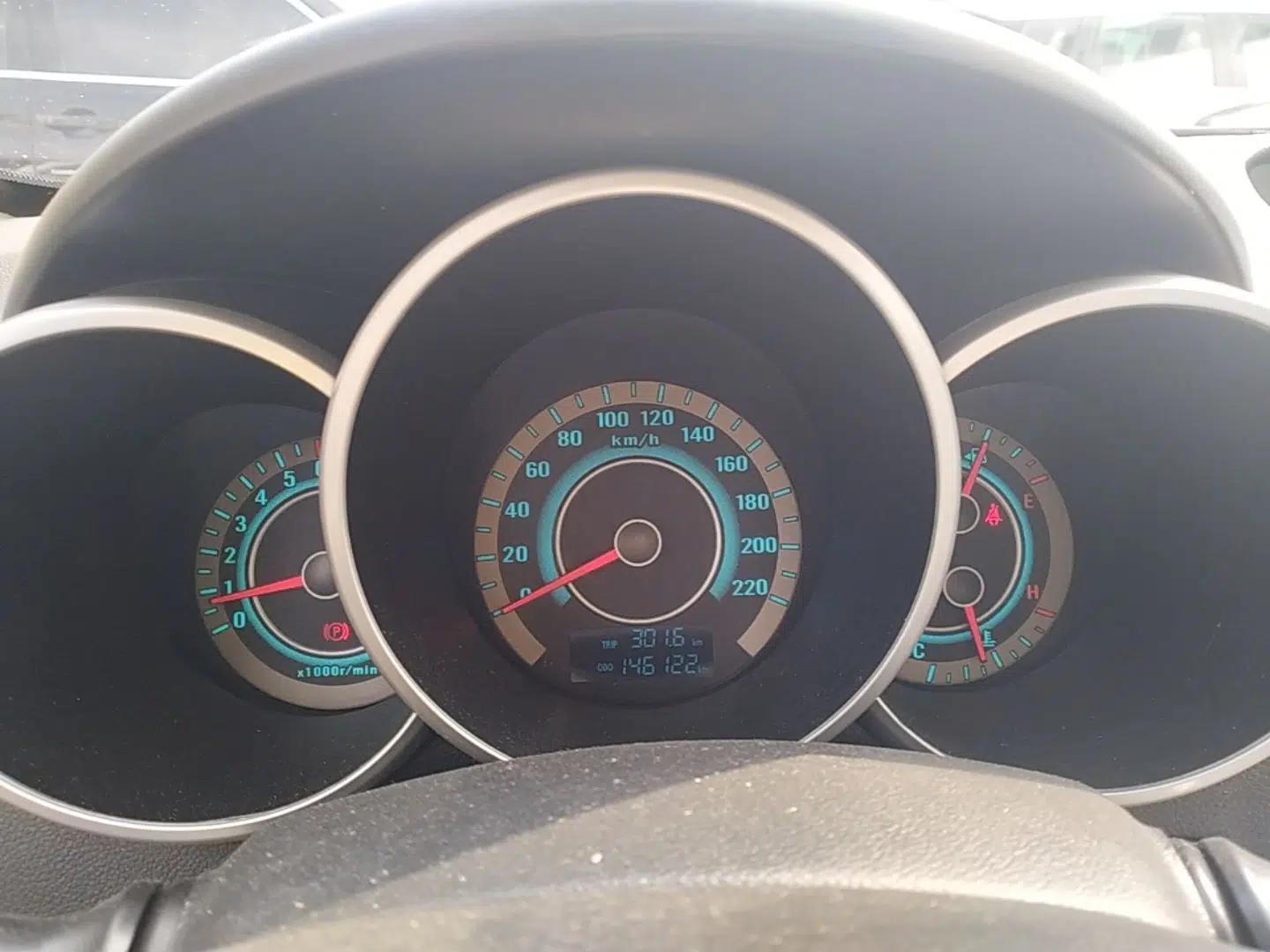 CHANGAN Eado 2014 1.6L Manual Luxury Model — миниатюра 14