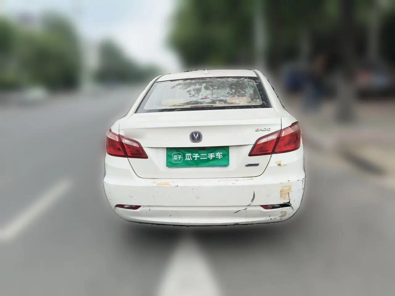 CHANGAN Eado 2015 1.6L Manual Luxury Model China IV Standard — миниатюра 5