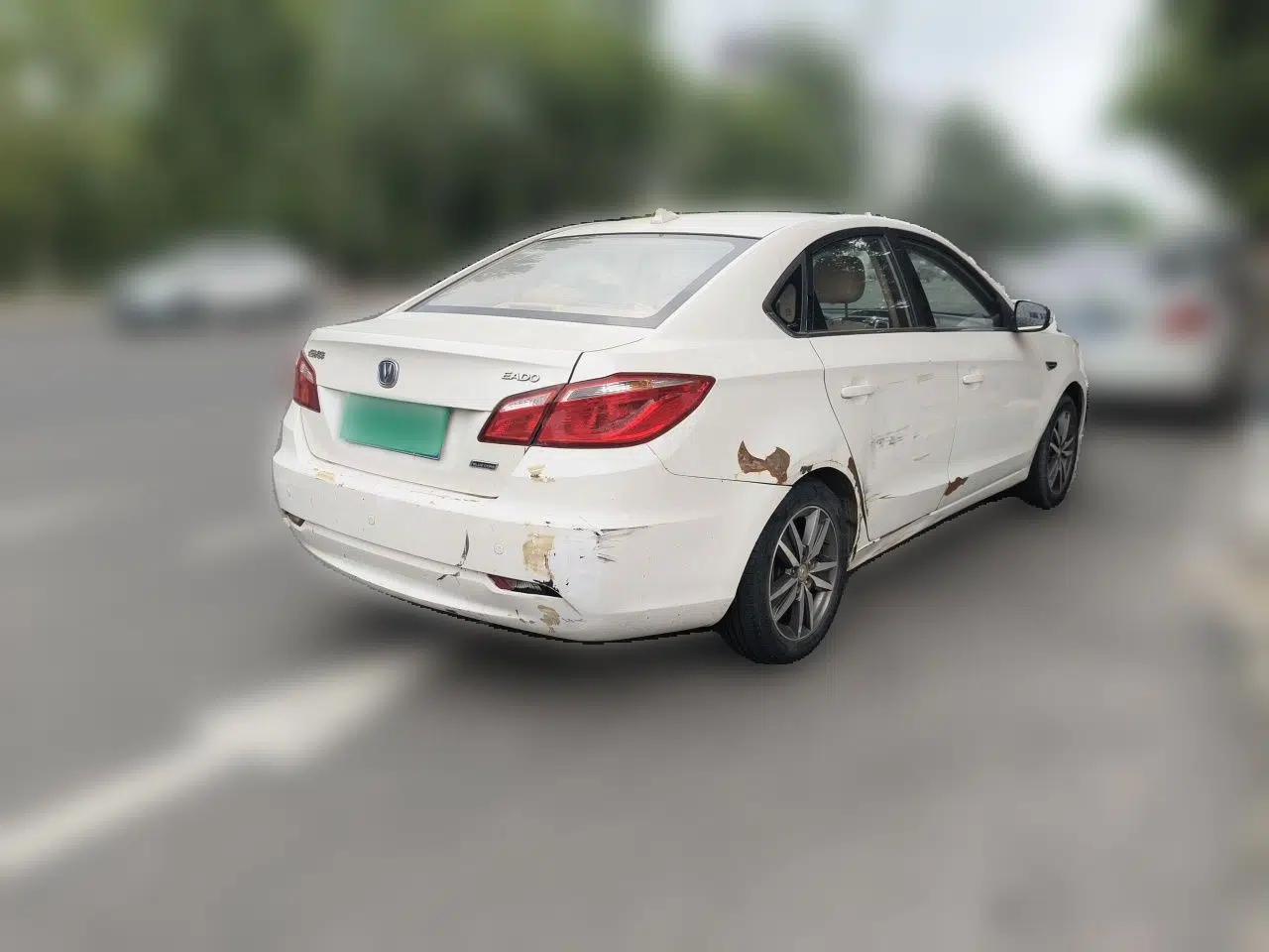 CHANGAN Eado 2015 1.6L Manual Luxury Model China IV Standard — миниатюра 6