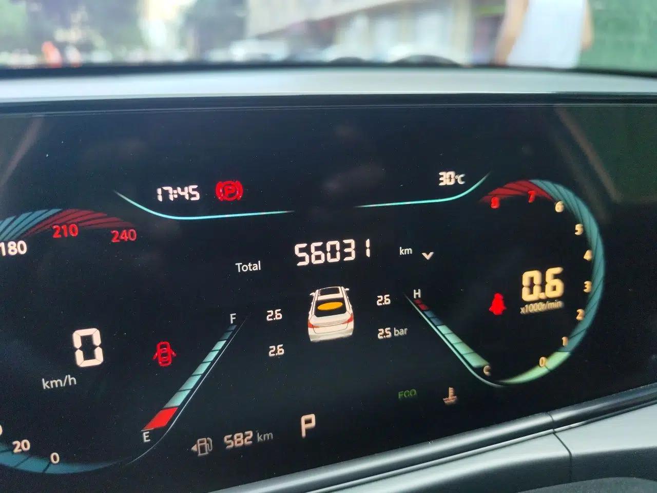 CHANGAN Eado 2022 PLUS 1.6L GDI CVT Luxury Model — миниатюра 12