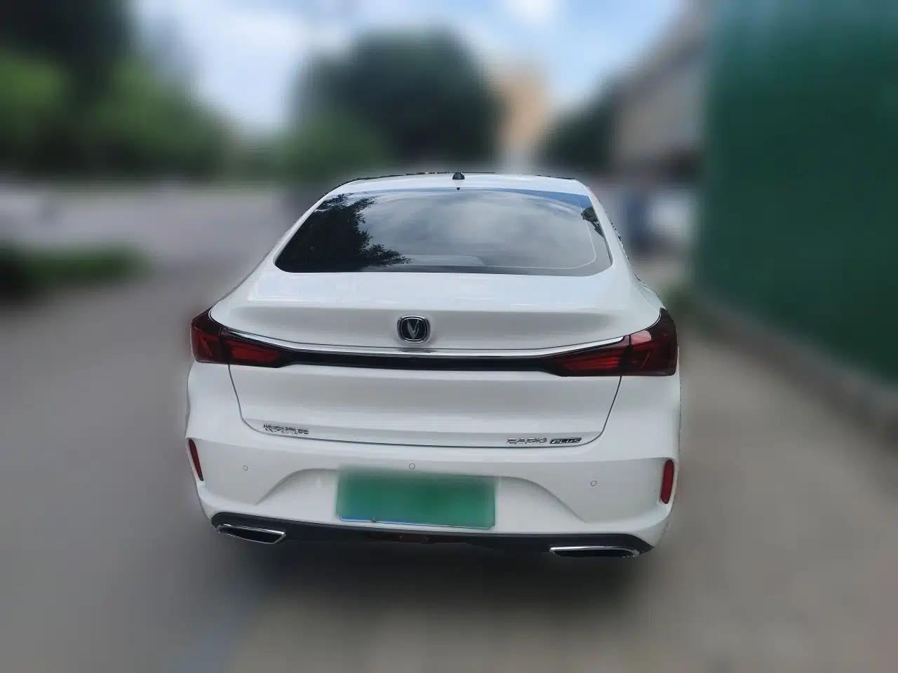 CHANGAN Eado 2022 PLUS 1.6L GDI CVT Luxury Model — миниатюра 5
