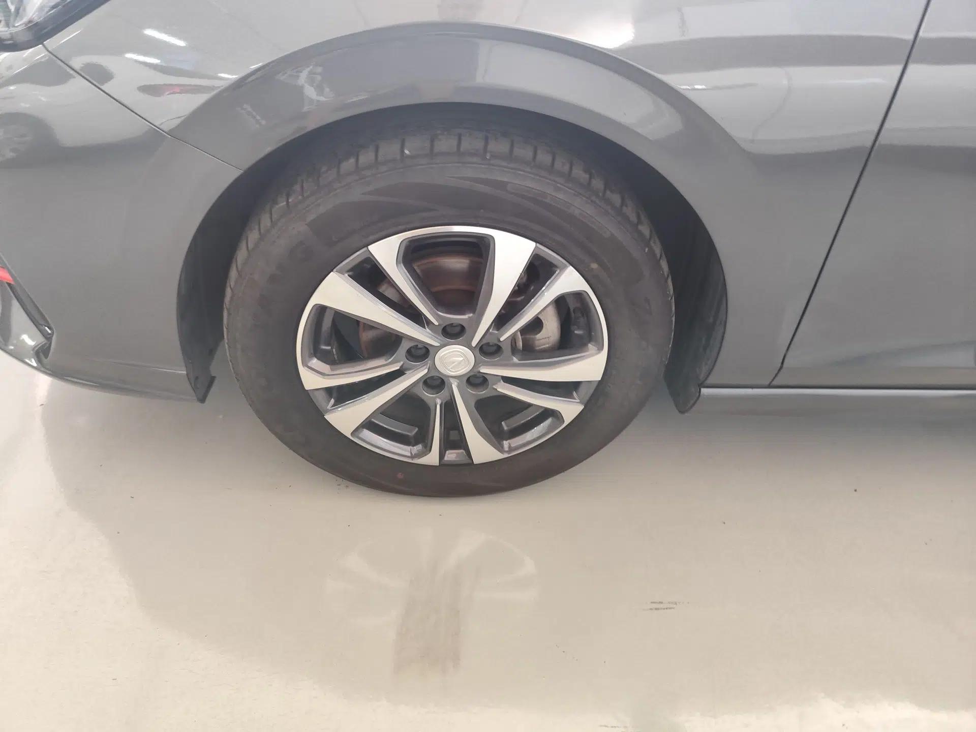 CHANGAN Eado 2023 Changan Edition PLUS Blue Whale NE 1.4T GDI DCT Prestige Version — миниатюра 4