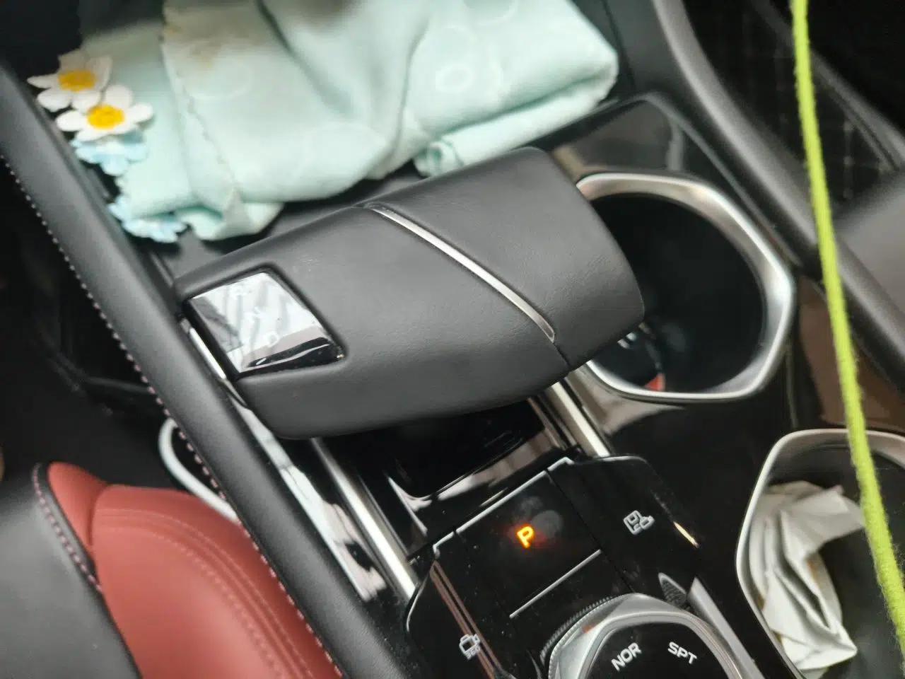 CHANGAN Eado 2023 Changan Edition PLUS Blue Whale NE 1.4T GDI DCT Prestige Version — миниатюра 14