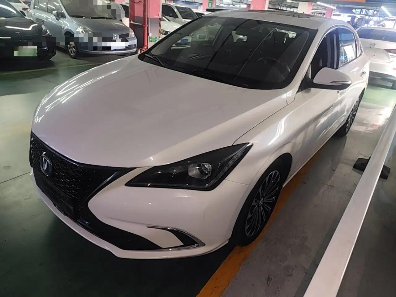 CHANGAN Eado 2019 Blue Whale Edition 280T GDI DCT Light-Speed Model — миниатюра 1