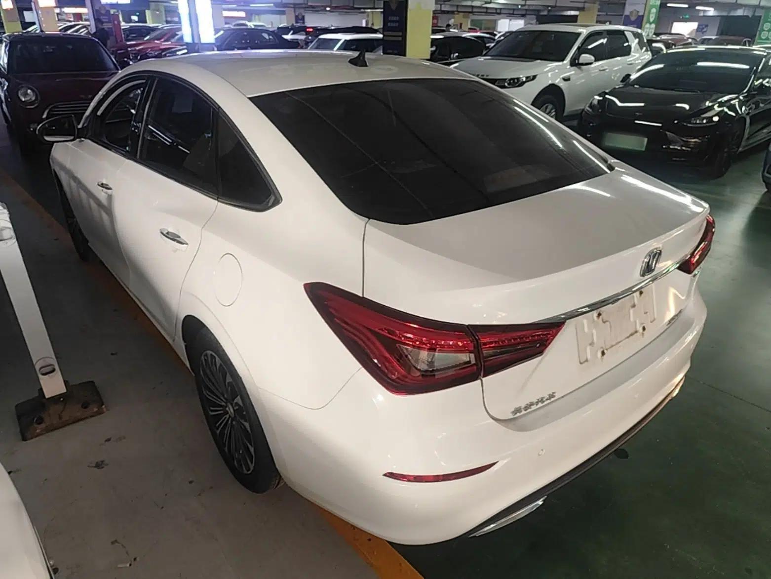 CHANGAN Eado 2019 Blue Whale Edition 280T GDI DCT Light-Speed Model — миниатюра 4