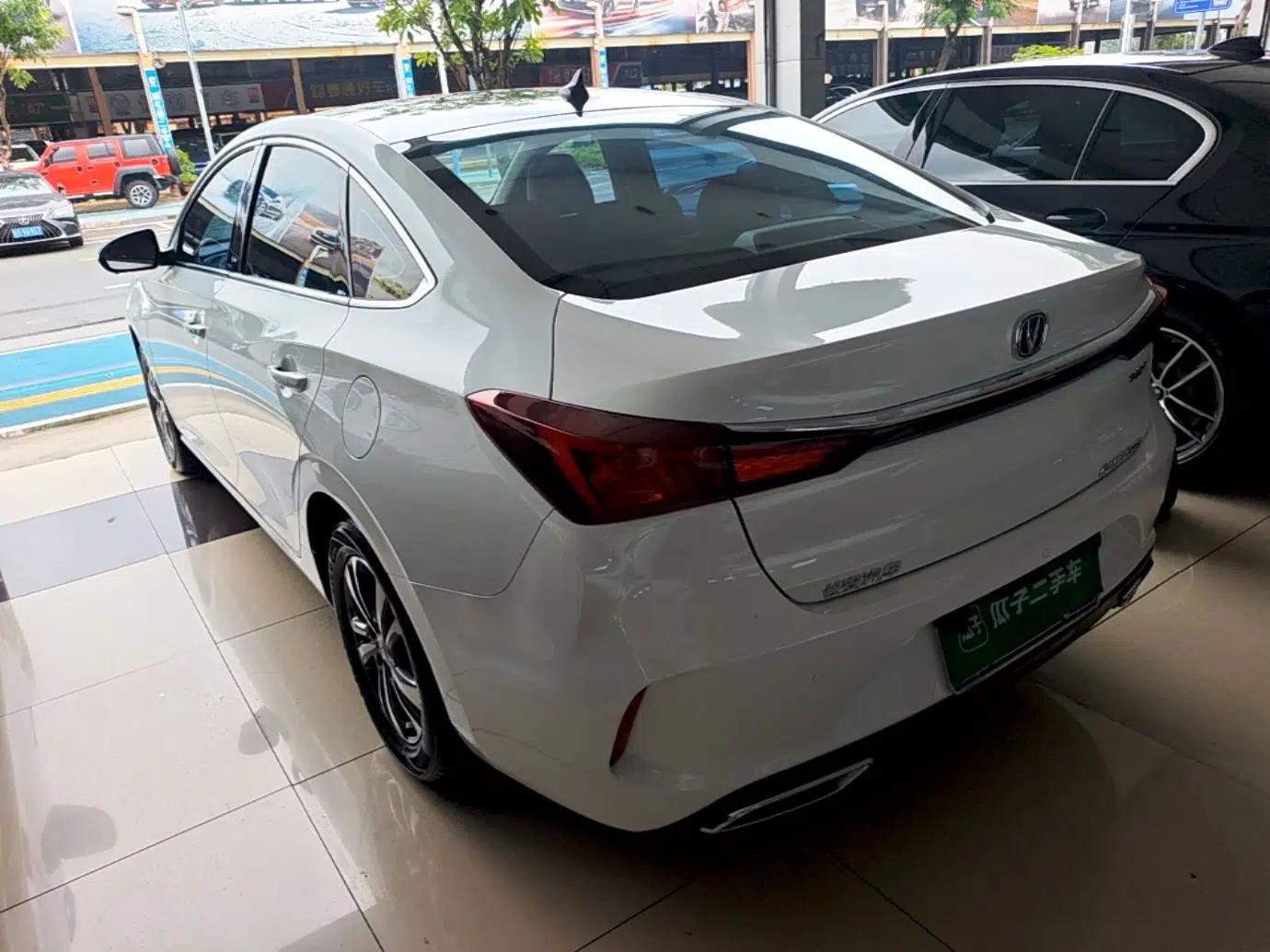 CHANGAN Eado 2021 PLUS Blue Whale NE 1.4T GDI DCT Prestige Model — миниатюра 4
