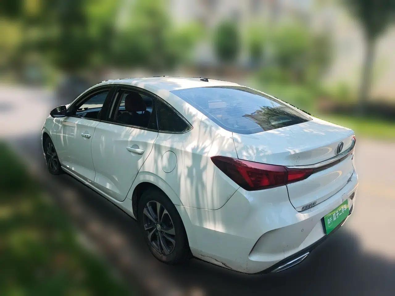 CHANGAN Eado 2021 PLUS Blue Whale NE 1.4T GDI DCT Prestige Model — миниатюра 4