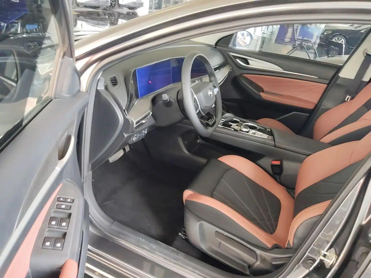 CHANGAN Eado 2024 PLUS Blue Whale NE 1.4T GDI DCT High-Energy Edition — миниатюра 18