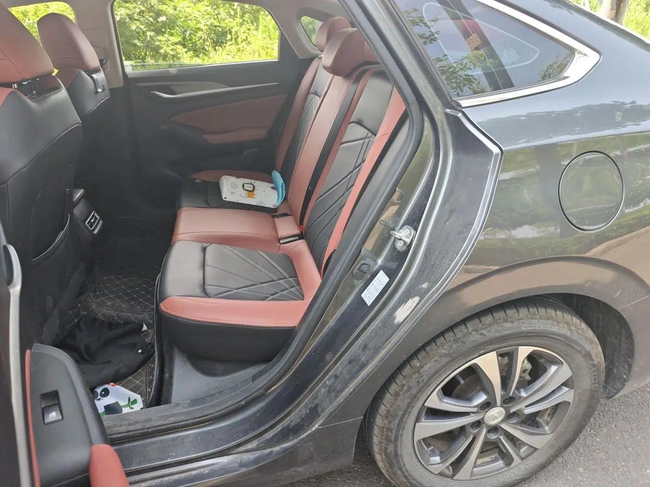 CHANGAN Eado 2023 Changan Edition PLUS Blue Whale NE 1.4T GDI DCT Prestige Version — миниатюра 17