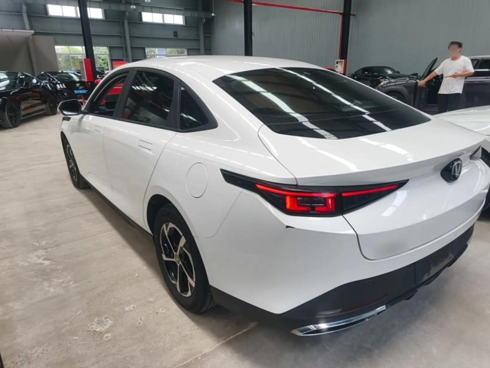 CHANGAN Eado 2024 1.5T GDI Automatic Enjoyment Edition — миниатюра 4
