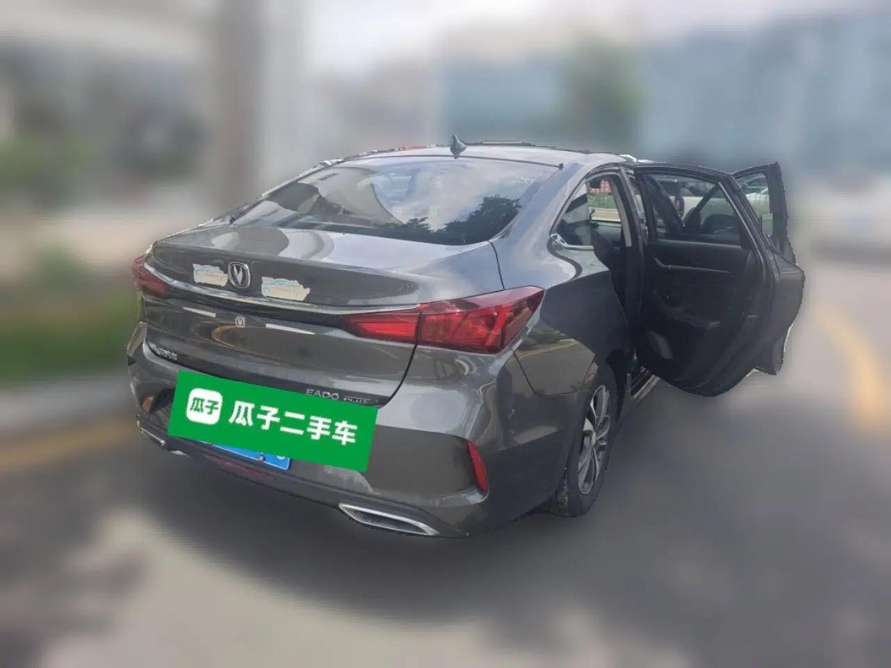 CHANGAN Eado 2022 PLUS 1.6L GDI CVT Luxury Model — миниатюра 6