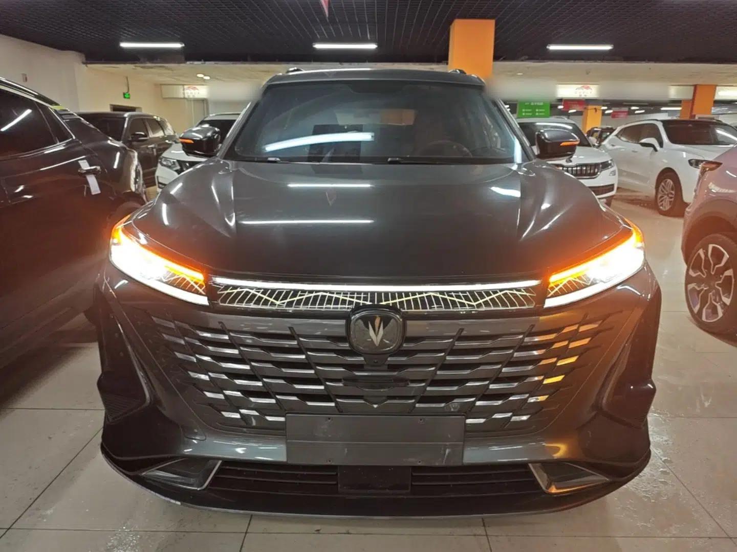 CHANGAN CS75 PLUS 2023 3rd Generation 1.5T Automatic Prestige Model — миниатюра 2
