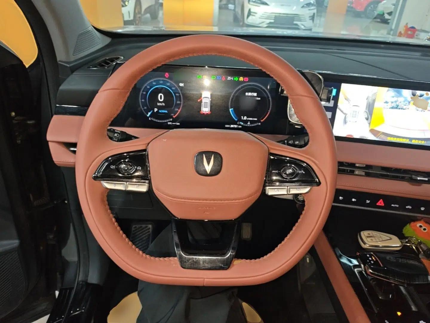 CHANGAN CS75 PLUS 2023 3rd Generation 1.5T Automatic Prestige Model — миниатюра 13