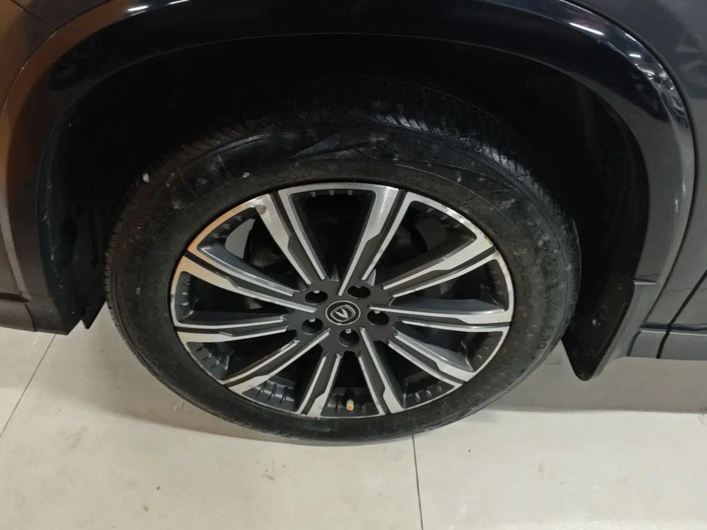 CHANGAN CS75 PLUS 2023 3rd Generation 1.5T Automatic Prestige Model — миниатюра 10
