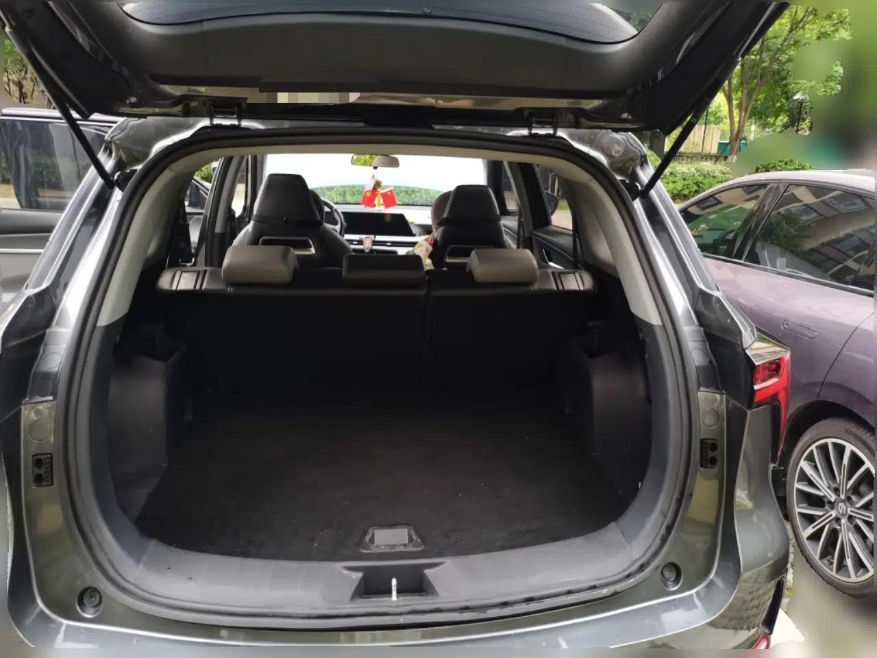 CHANGAN CS75 PLUS 2022 2nd Generation 1.5T Automatic Luxury Version — миниатюра 19