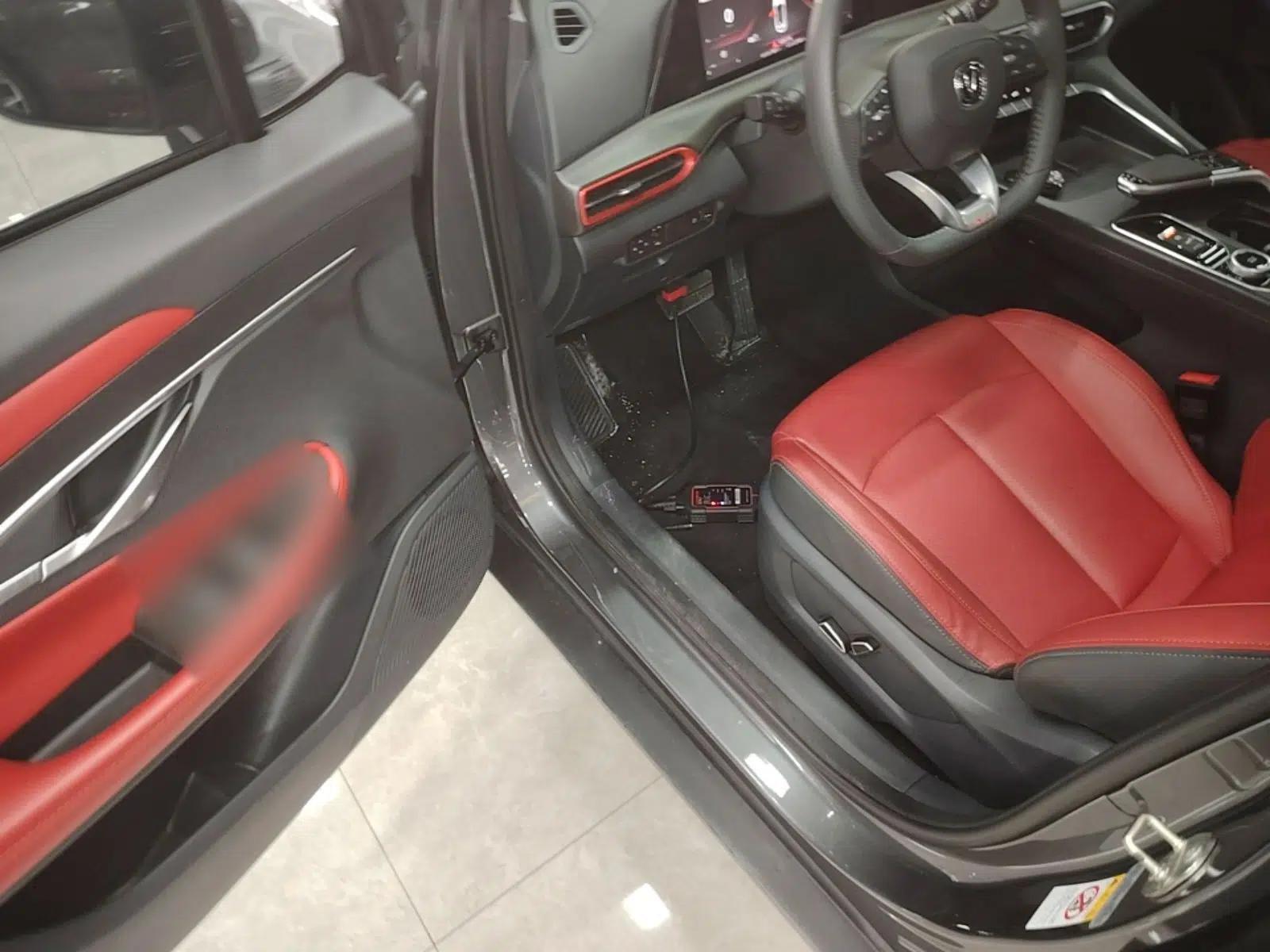 CHANGAN UNI-T 2020 1.5T Prestige Version — миниатюра 18