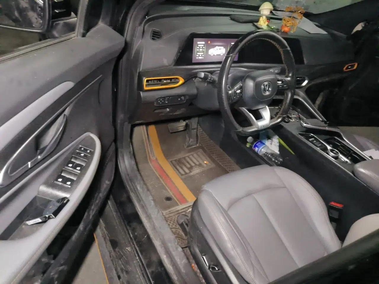 CHANGAN UNI-T 2022 1.5T Prestige Version — миниатюра 16