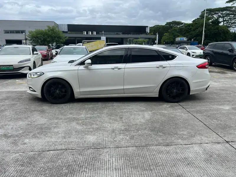 2017 Ford Mondeo EcoBoost 180 Comfort — миниатюра 3