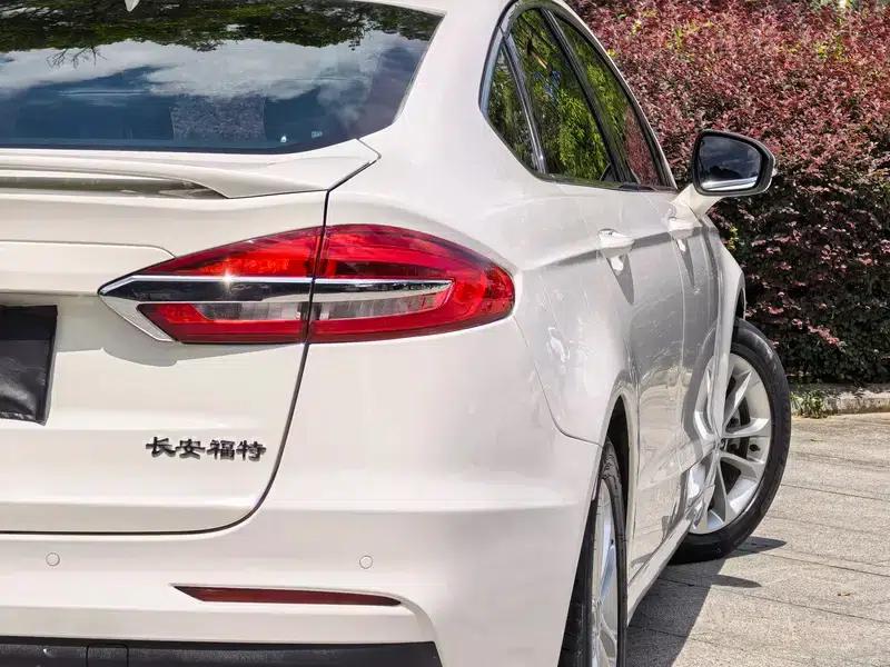 2018 Ford Mondeo EcoBoost 180 Intelligent Fashion Edition (National V Emission Standard) — миниатюра 9