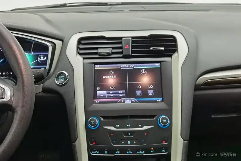 2013 Ford Mondeo 2.0L GTDi200 Luxury — миниатюра 12