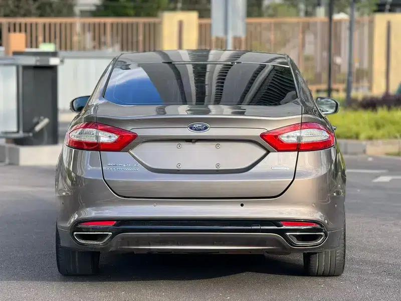2013 Mondeo 2.0L GTDi240 Flagship Edition — миниатюра 3