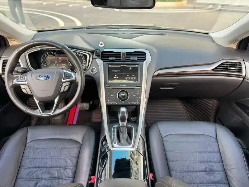 2013 Mondeo 2.0L GTDi240 Flagship Edition — миниатюра 6