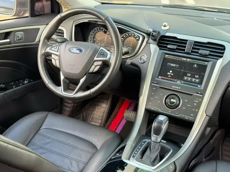 2013 Mondeo 2.0L GTDi240 Flagship Edition — миниатюра 7